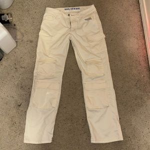 Crème white cargo pants low rise